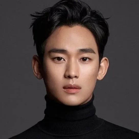 A moment captured by a fan of Kim Soohyun