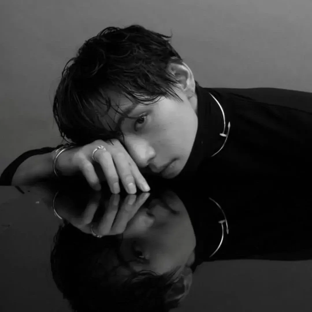 Foto kegiatan terbaru dari Kim Taehyung (V)