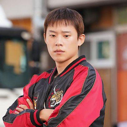 Behind-the-scenes cut of Kim Sungcheol