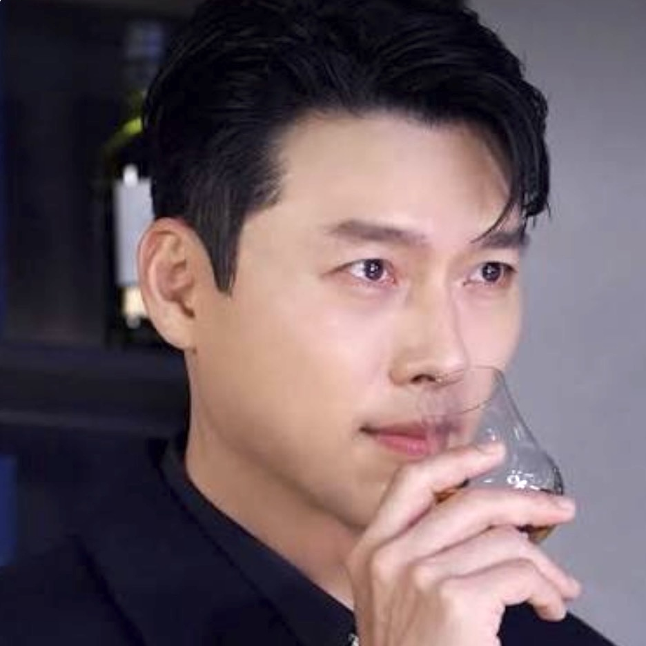 Cuplikan di balik layar dari Hyun Bin