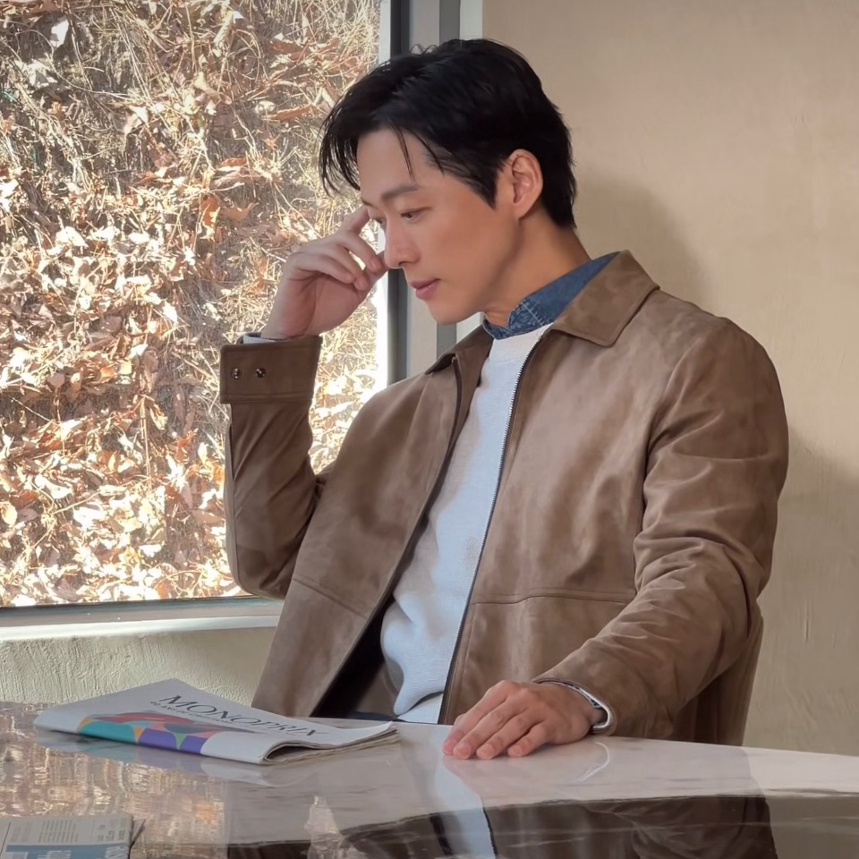 Behind-the-scenes cut of Namkoong Min