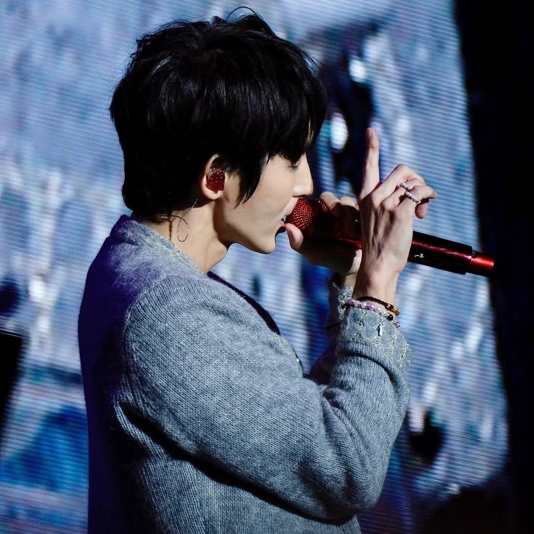 Latest photo of Lee Joongi