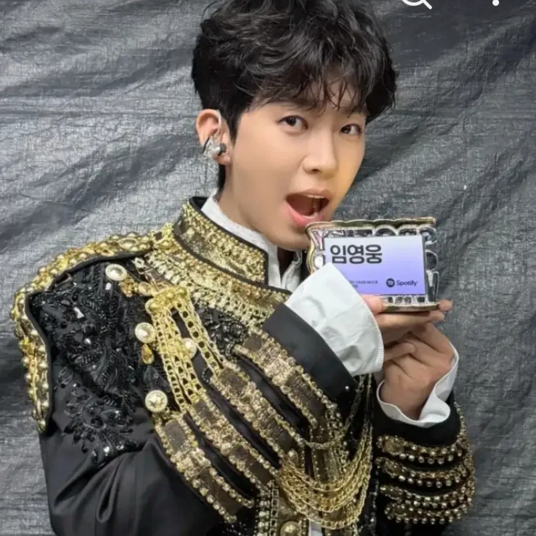 Foto kegiatan terbaru dari Lim Youngwoong