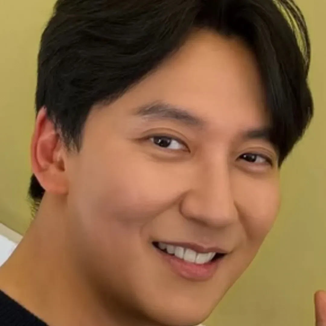 Behind-the-scenes cut of Kim Namgil