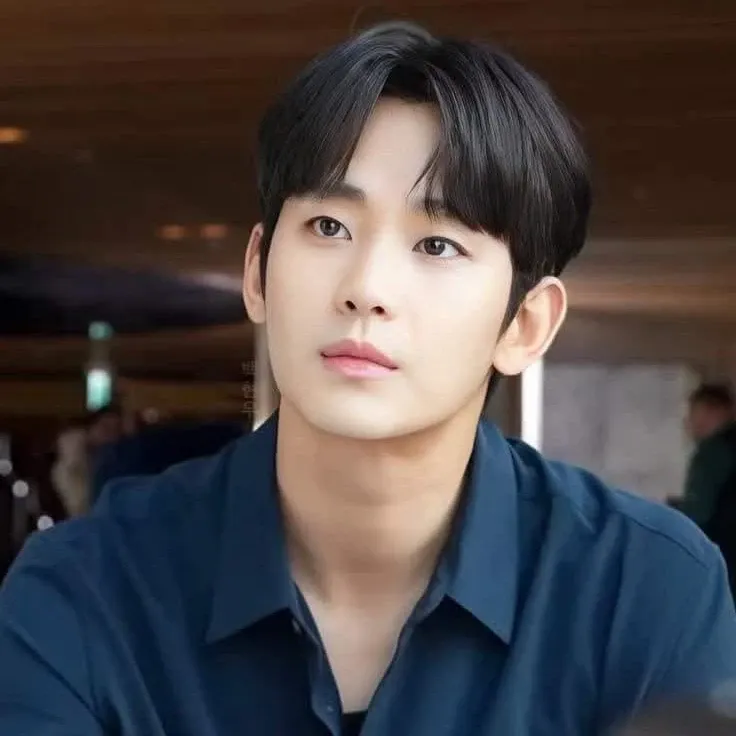 Recent activity shot of Kim Soohyun