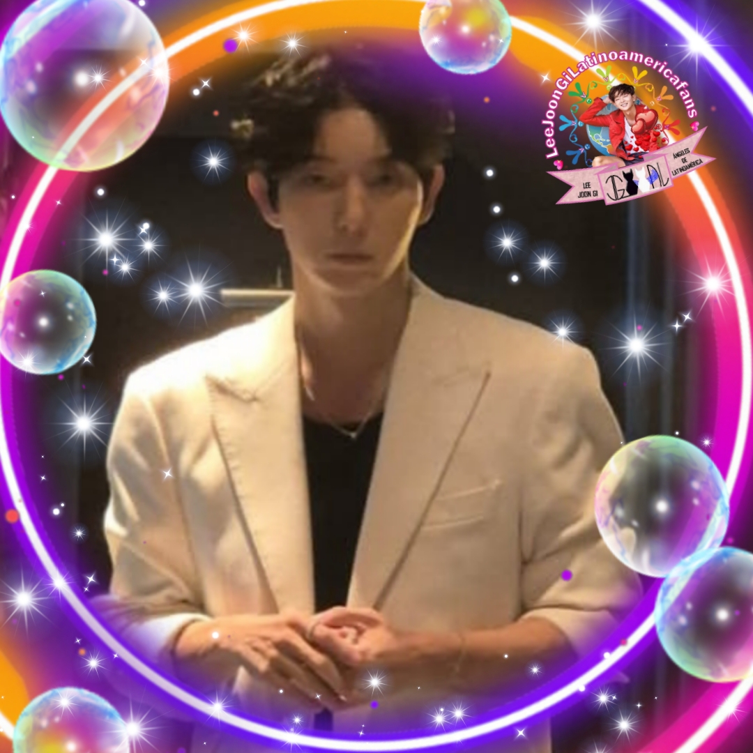 A moment captured by a fan of Lee Joongi