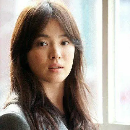 Recent activity shot of Song Hyekyo
