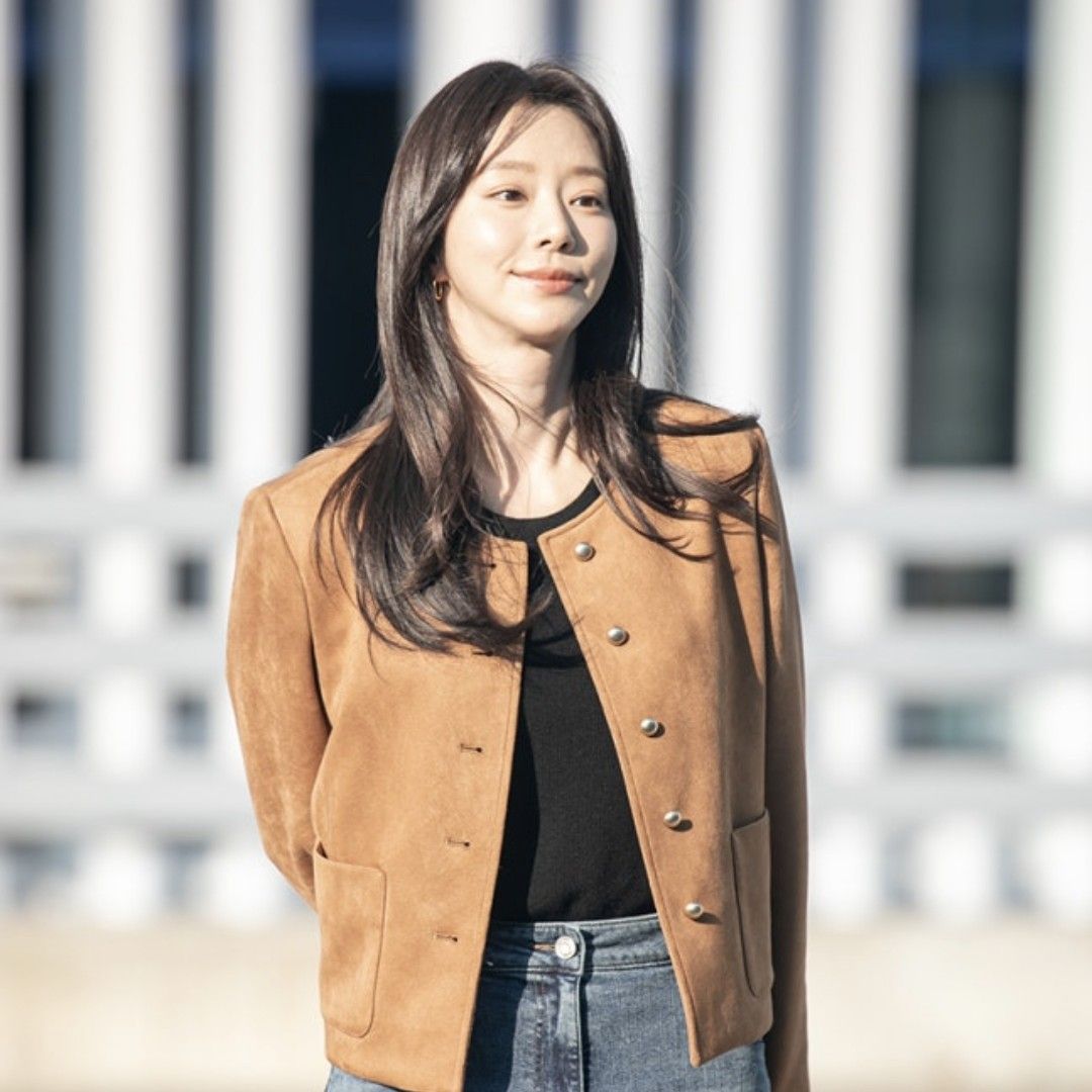 Recent activity shot of Lee Joobeen