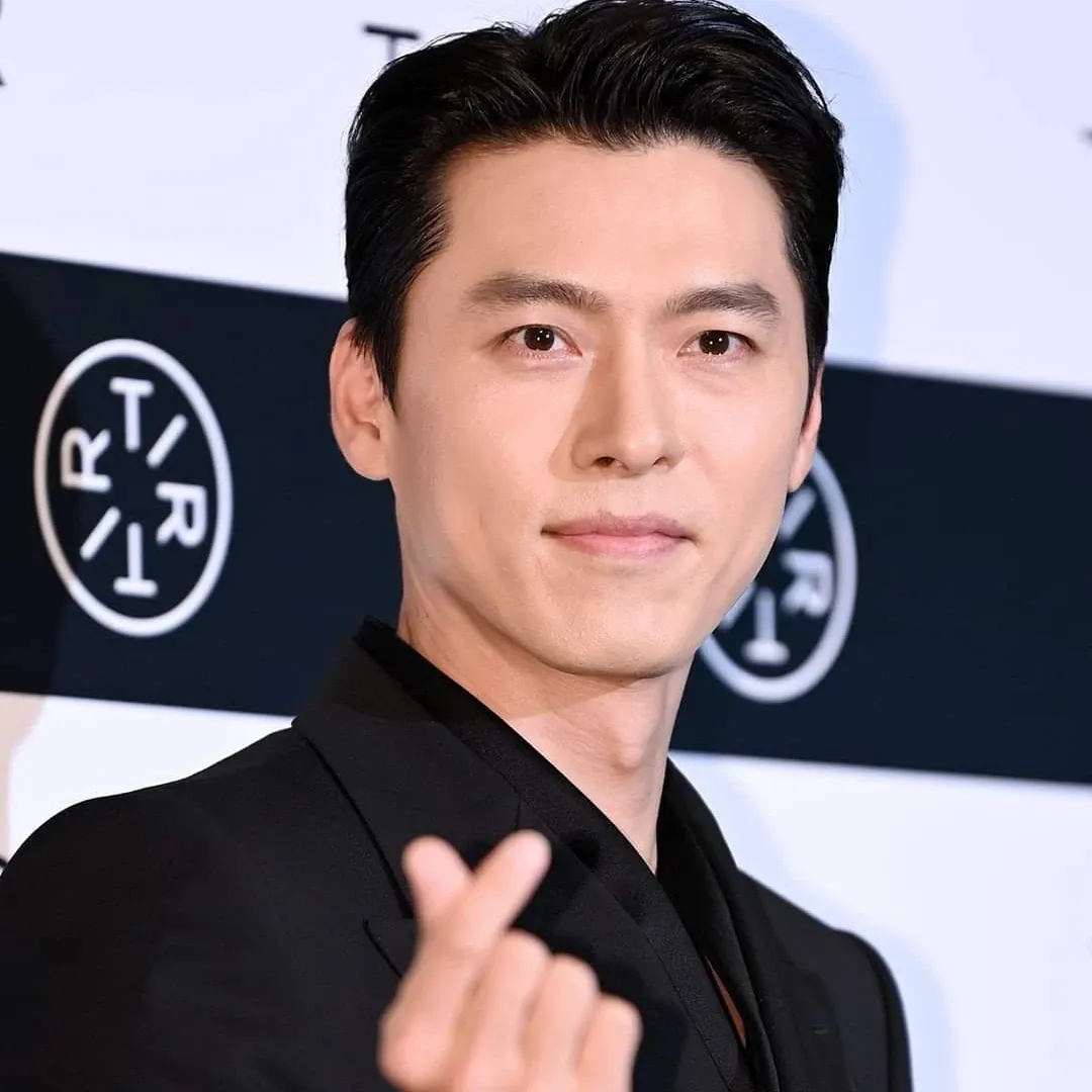 Cuplikan di balik layar dari Hyun Bin