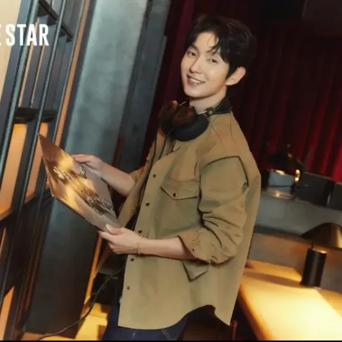 Foto terbaru dari Lee Joongi