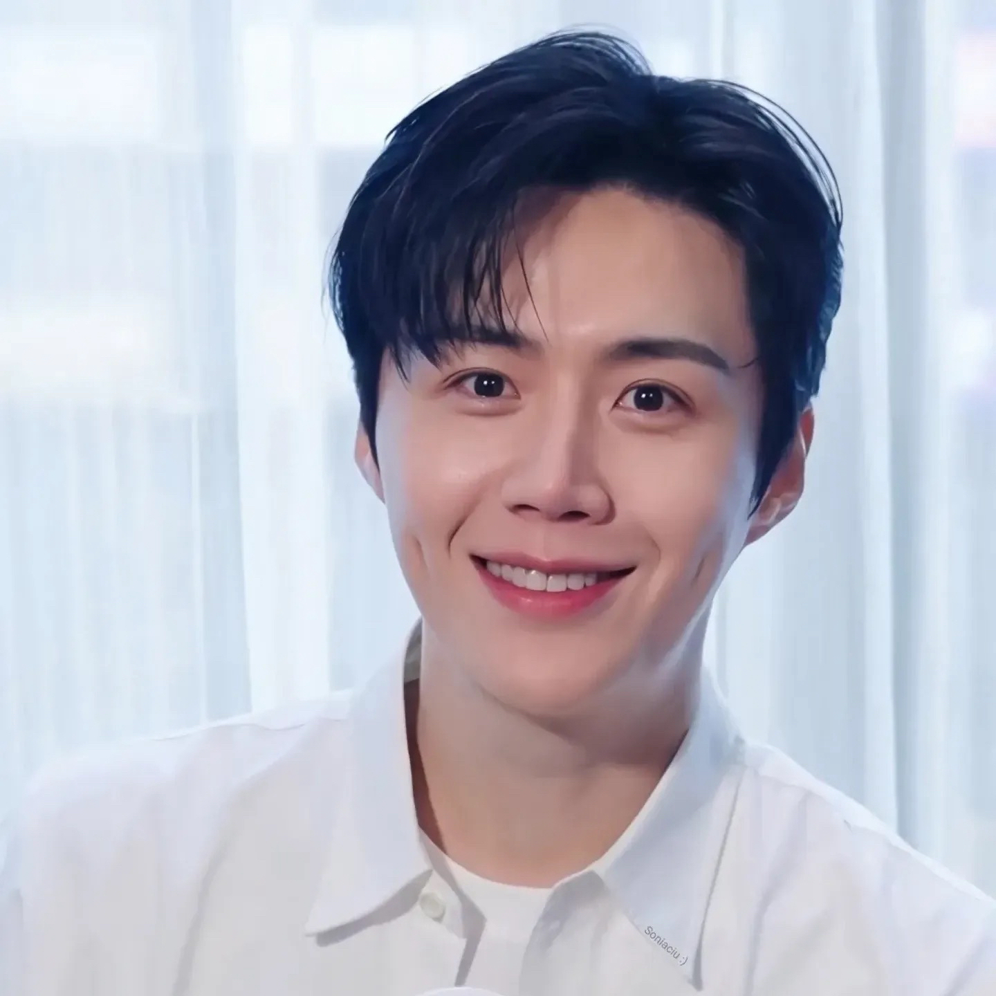 Cuplikan di balik layar dari Kim Seonho