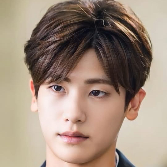 A moment captured by a fan of Park Hyungsik