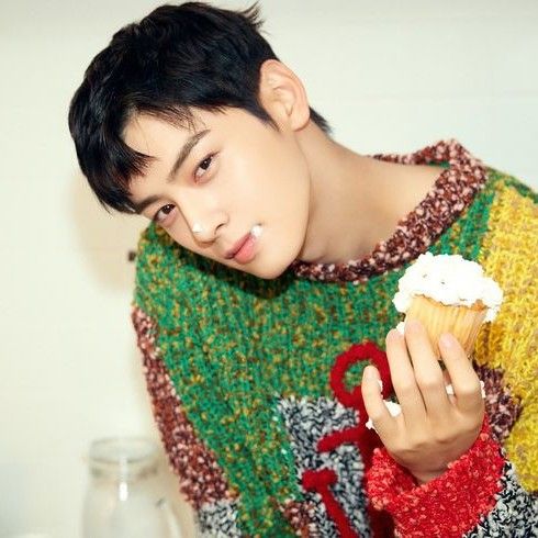 Latest photo of Cha Eunwoo