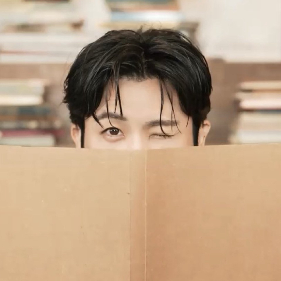 Latest photo of Park Hyungsik