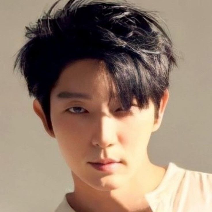 Behind-the-scenes cut of Lee Joongi