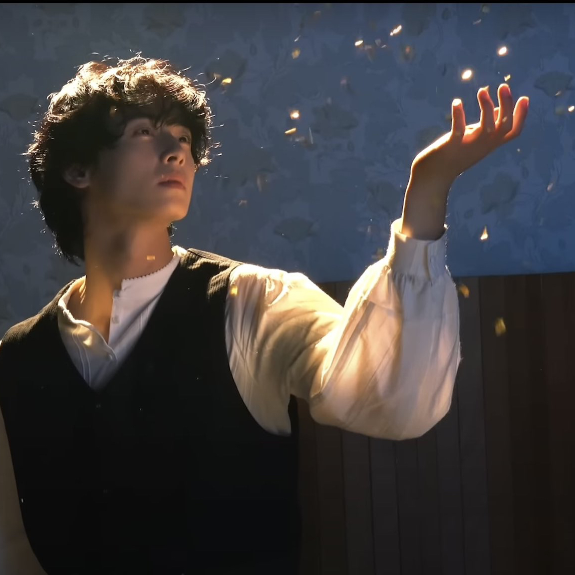 Recent activity shot of Cha Eunwoo