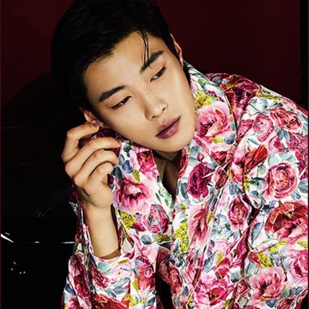 A moment captured by a fan of Woo Dohwan