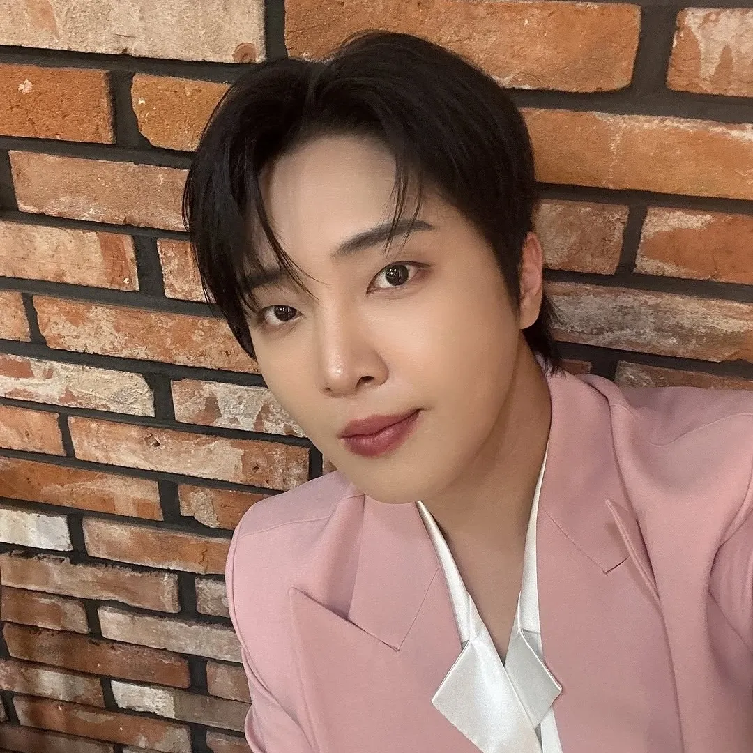 Recent activity shot of Hwang Yunsung