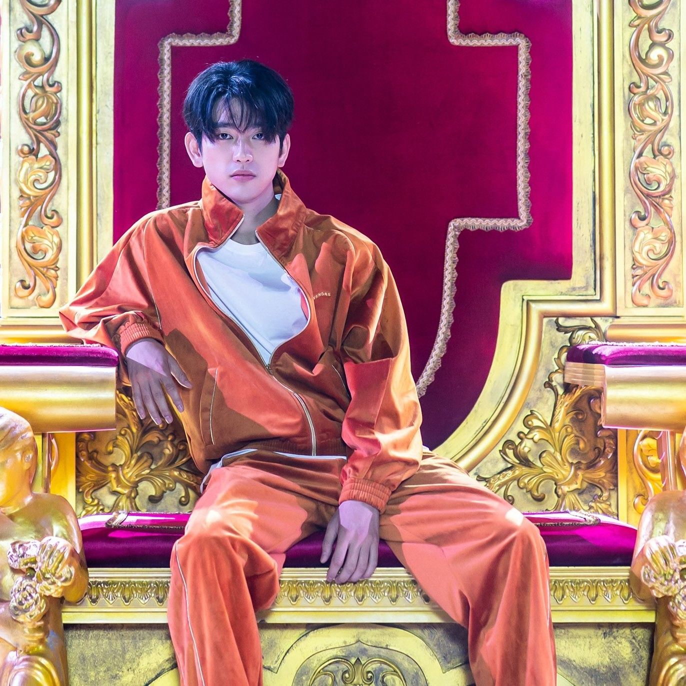 Momen yang diabadikan oleh penggemar Park Jinyoung