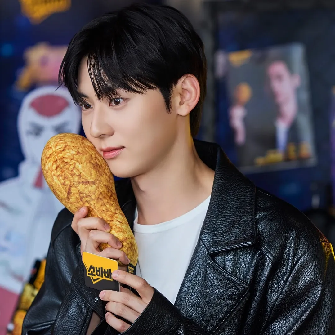 Behind-the-scenes cut of Hwang Minhyun