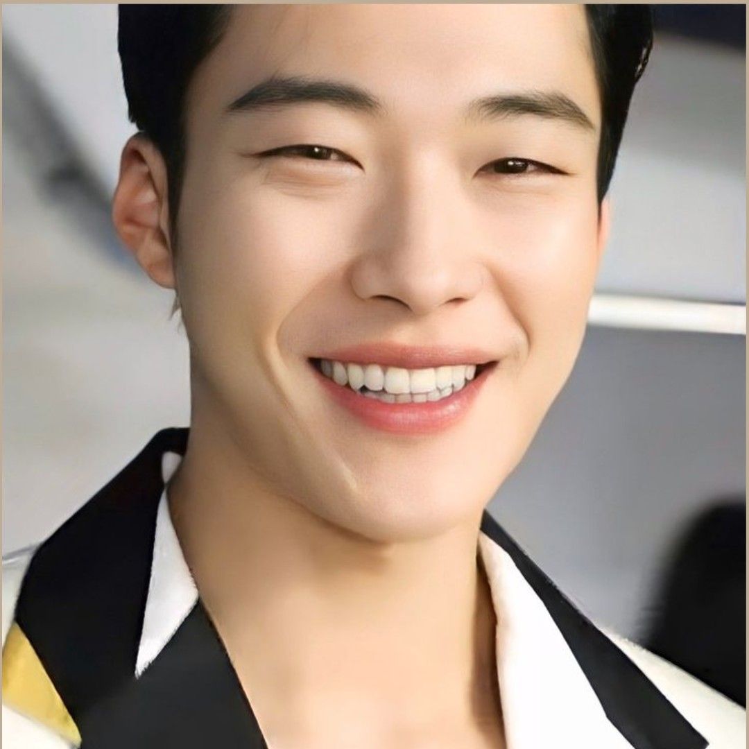 A moment captured by a fan of Woo Dohwan