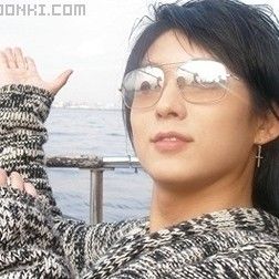 A moment captured by a fan of Lee Joongi