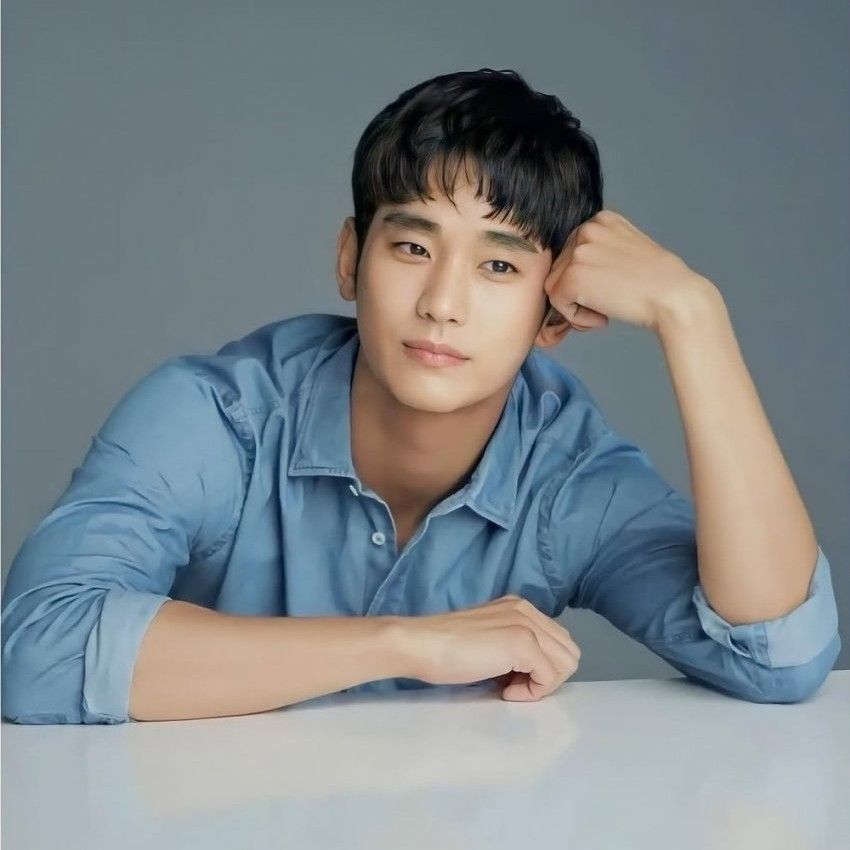 Momen yang diabadikan oleh penggemar Kim Soohyun