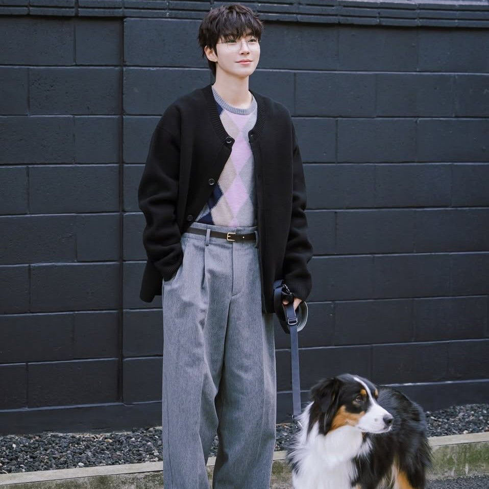 황인엽의 최신 사진