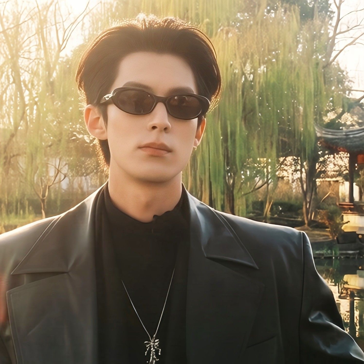 A moment captured by a fan of Dylan Wang