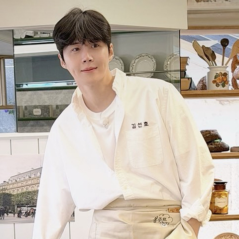 Recent activity shot of Kim Seonho