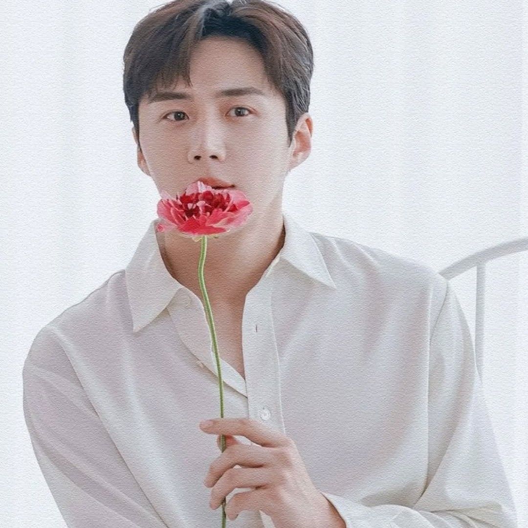 Recent activity shot of Kim Seonho