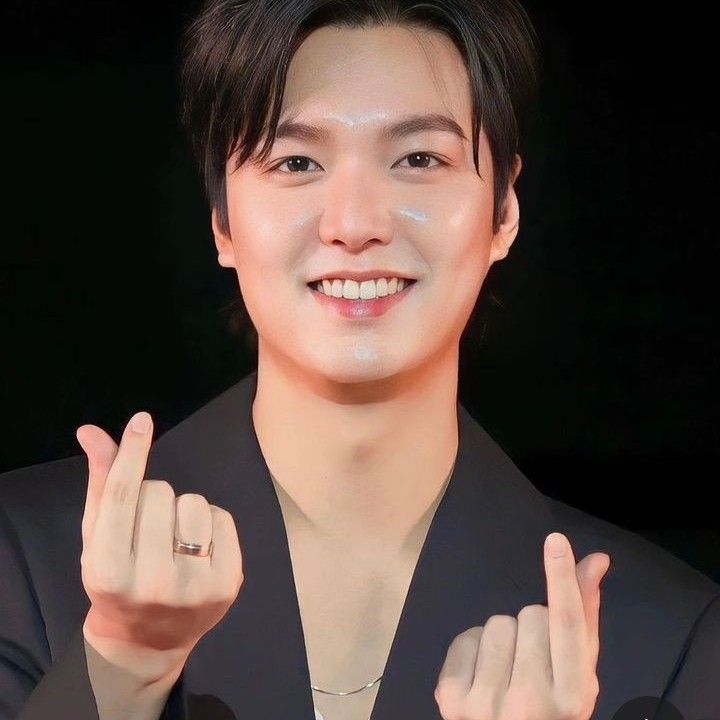 Recent activity shot of Lee Minho