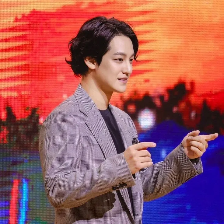 A moment captured by a fan of Kim Bum