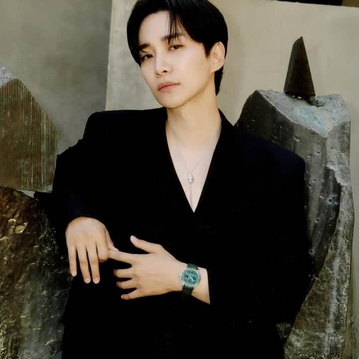 イ・ジュノのビハインドカット