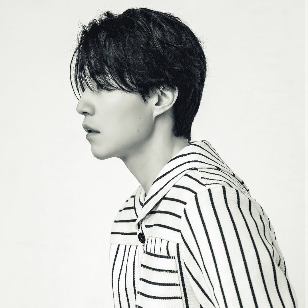 A moment captured by a fan of Lee Dongwook