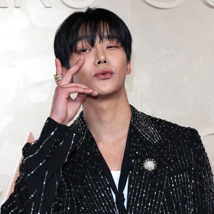 Foto terbaru dari Rowoon