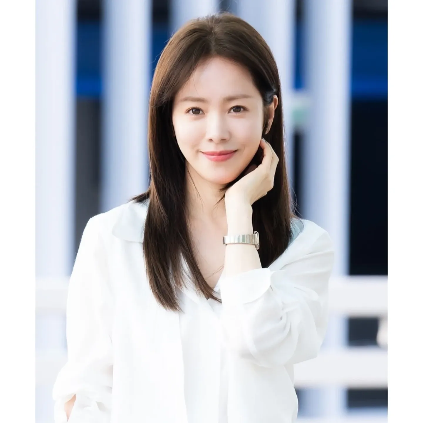 Behind-the-scenes cut of Han Jimin