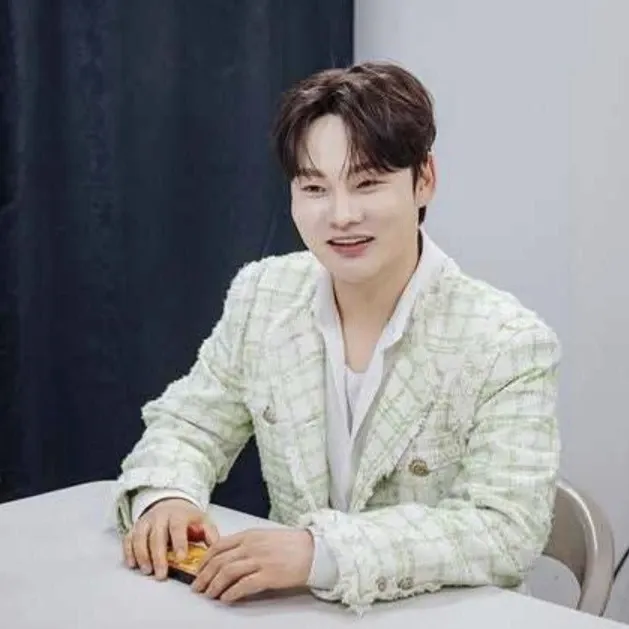 박서진 최근 활동샷