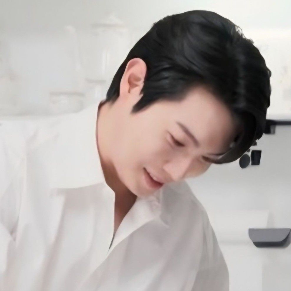 팬들이 사랑한 인기 셀럽 게시글