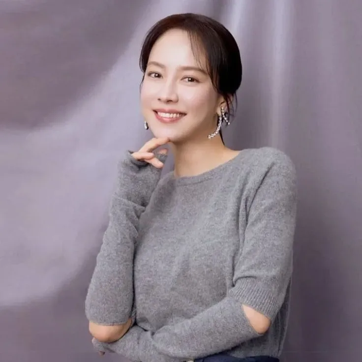 Cuplikan di balik layar dari Song Jihyo