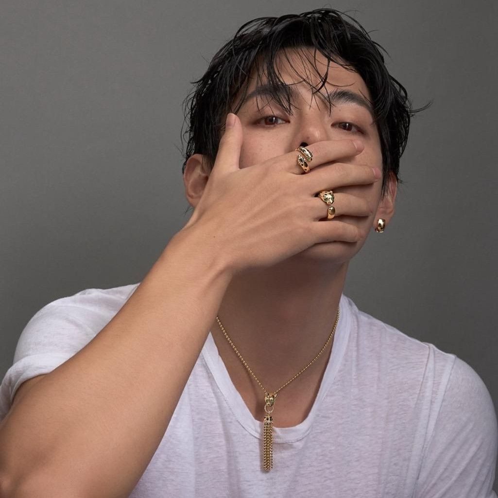 Latest photo of Kim Taehyung (V)