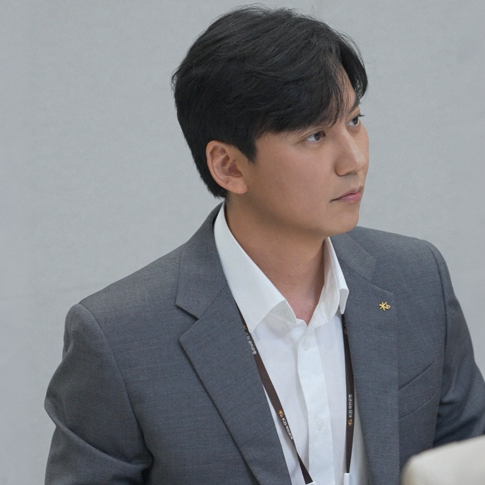 Behind-the-scenes cut of Kim Namgil