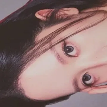 Behind-the-scenes cut of Bona