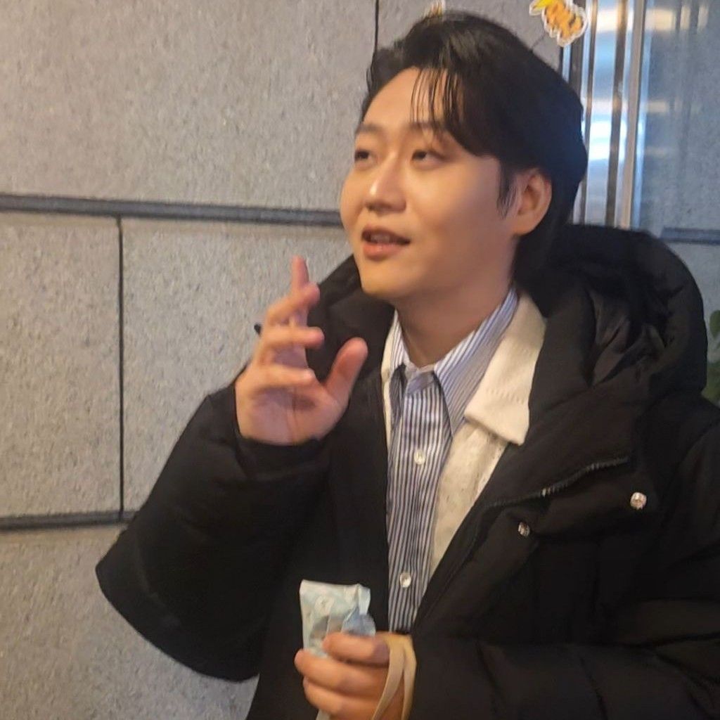 Cuplikan di balik layar dari Min Soohyun