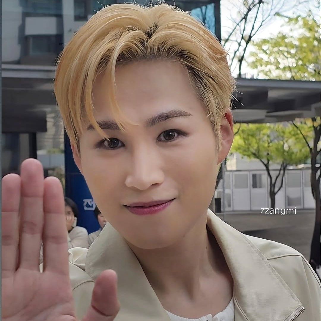 Foto kegiatan terbaru dari Kim Heejae