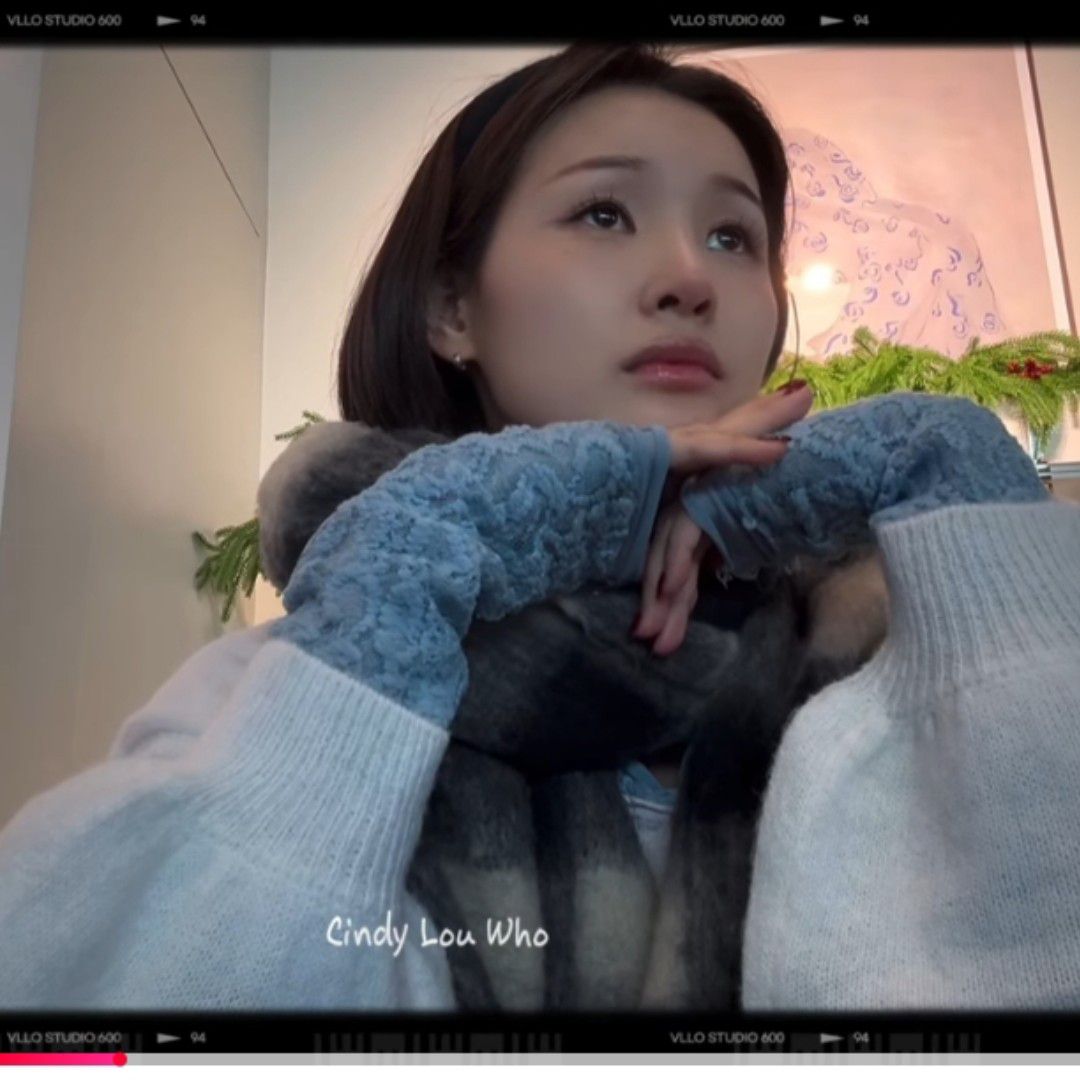 A moment captured by a fan of Hwang WooLim