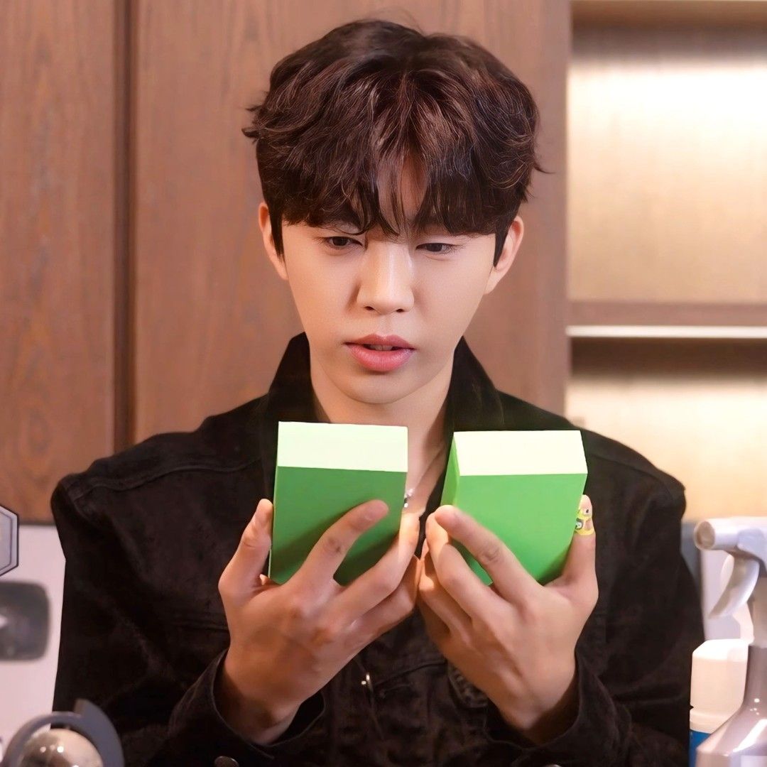 Recent activity shot of Lim Youngwoong