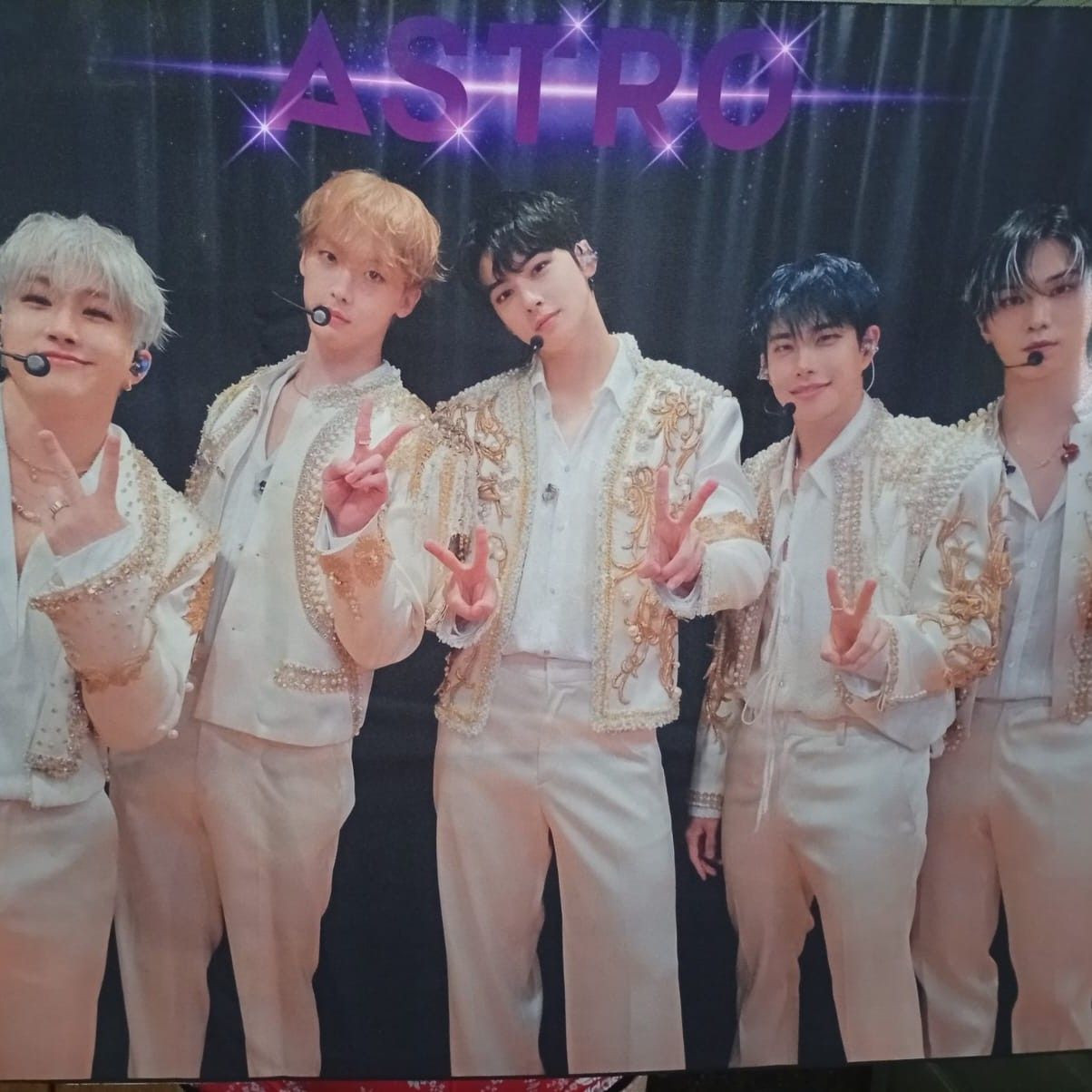 A moment captured by a fan of Cha Eunwoo