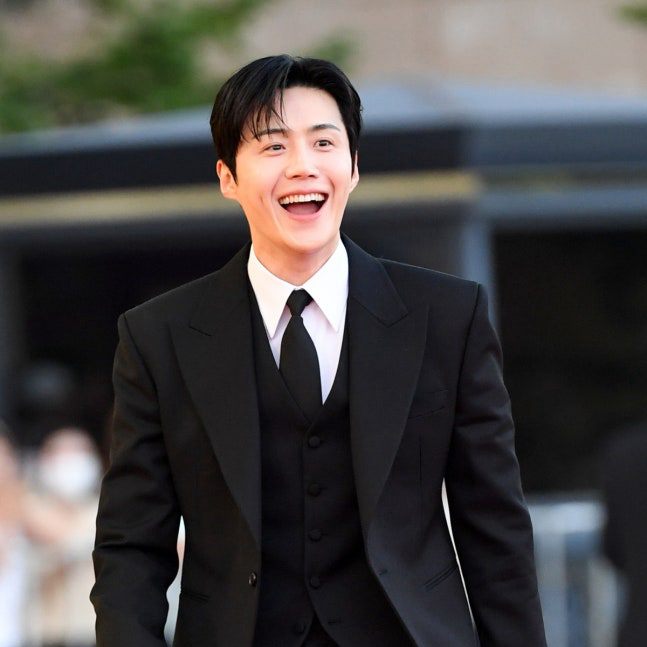 Cuplikan di balik layar dari Kim Seonho