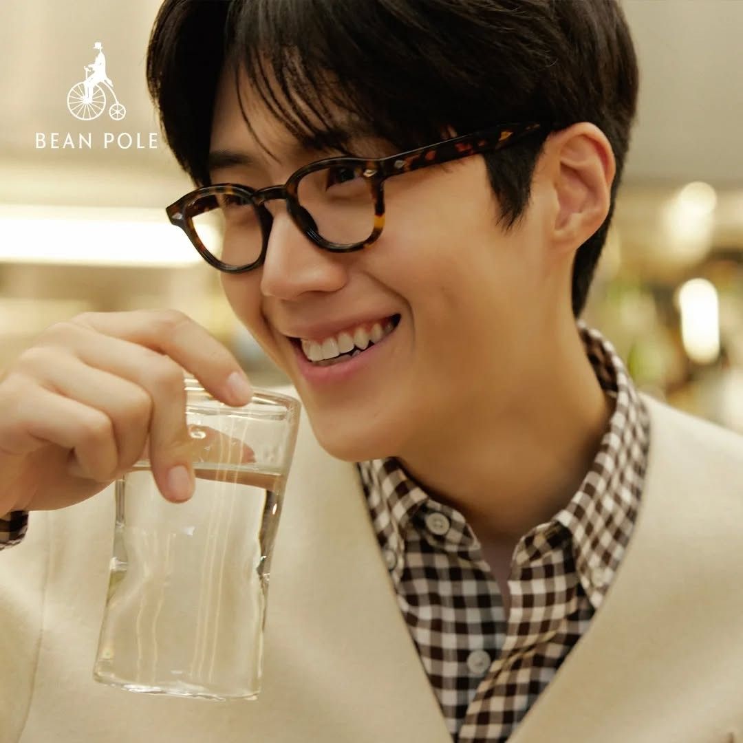 Recent activity shot of Kim Seonho